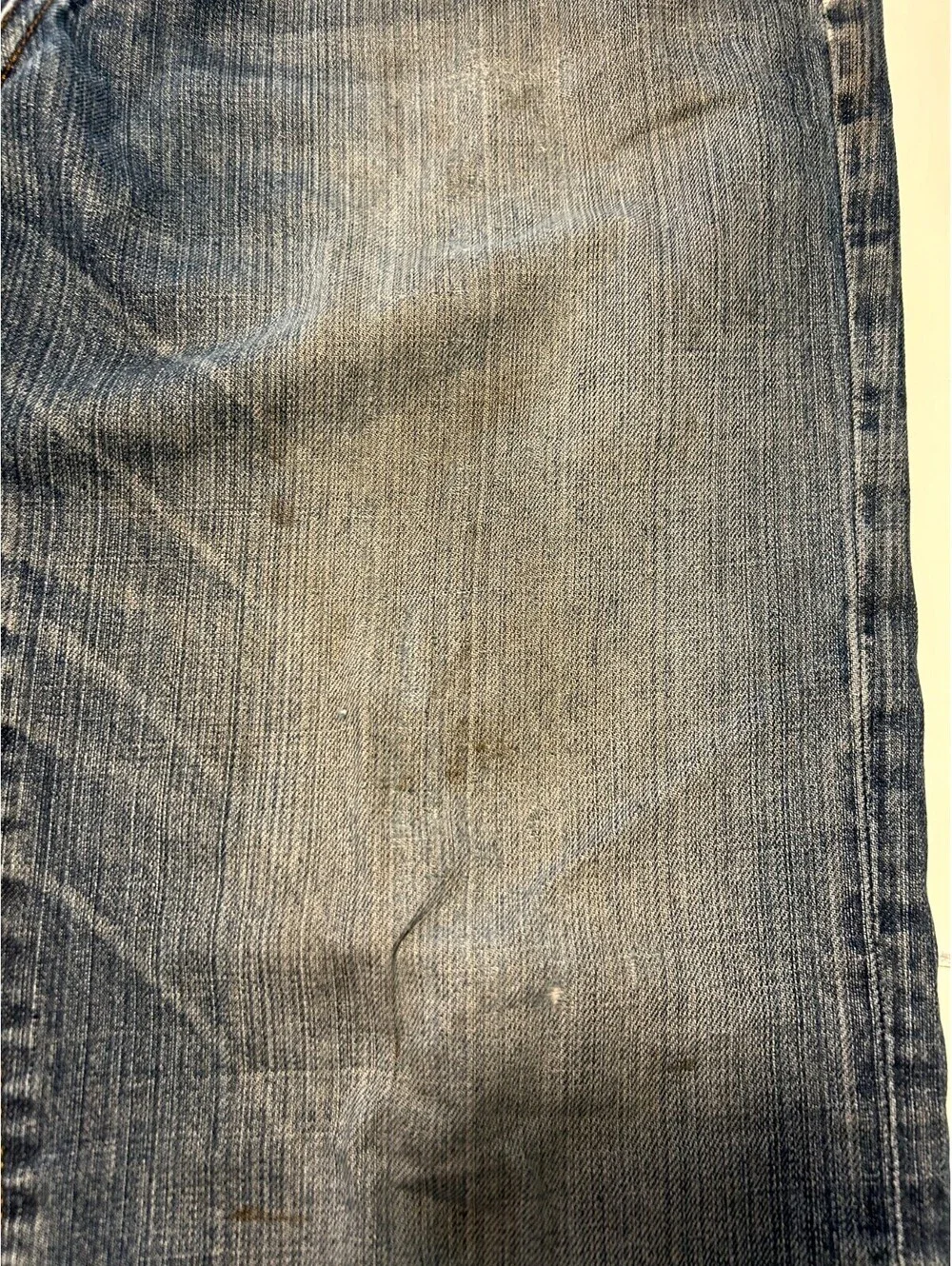 Lucky Brand Dungarees Classic Fit Long Length Distressed Jeans Size 34 x 30